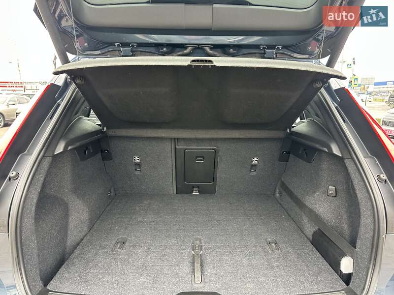 Внедорожник / Кроссовер Volvo XC40 2019 в Киеве фото 10 Внедорожник / Кроссовер Volvo XC40 2019 в Киеве