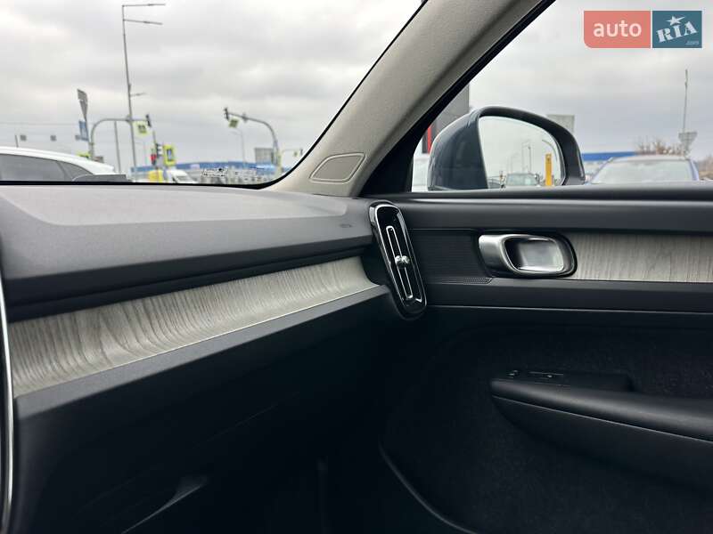 Внедорожник / Кроссовер Volvo XC40 2019 в Киеве фото 33 Внедорожник / Кроссовер Volvo XC40 2019 в Киеве