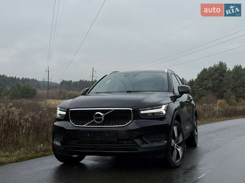 Внедорожник / Кроссовер Volvo XC40 2018 в Новояворовске