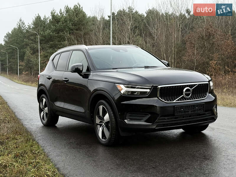 Внедорожник / Кроссовер Volvo XC40 2018 в Новояворовске