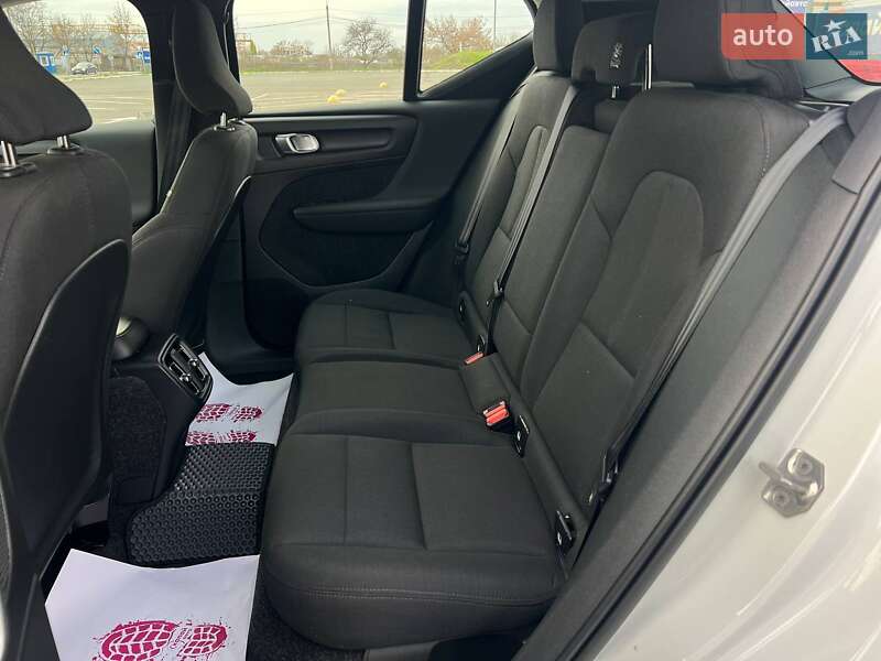 Позашляховик / Кросовер Volvo XC40 2018 в Одесі фото 19 Позашляховик / Кросовер Volvo XC40 2018 в Одесі