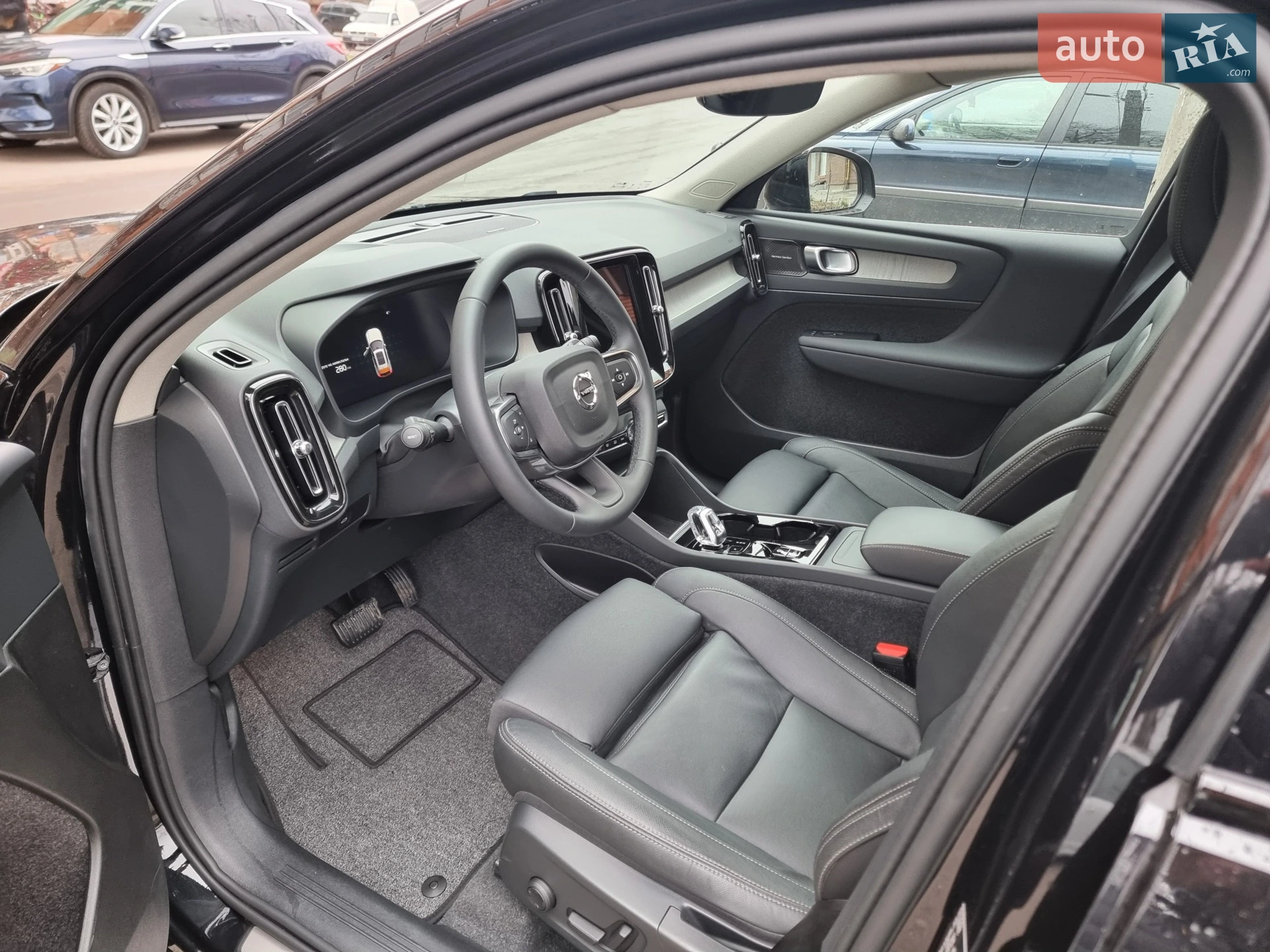 2024 Volvo XC40 - мініатюра 10