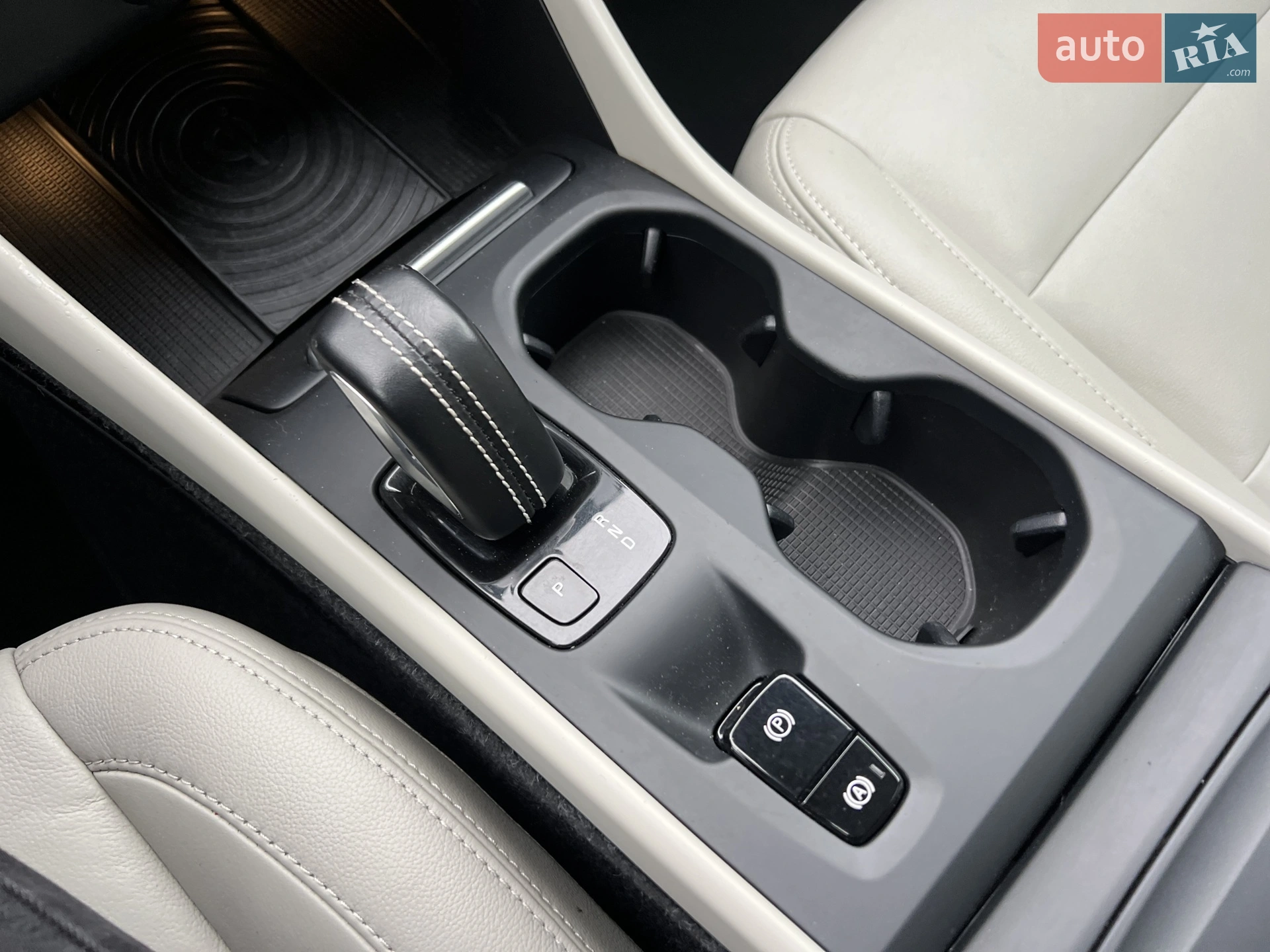 2018 Volvo XC40 - мініатюра 35