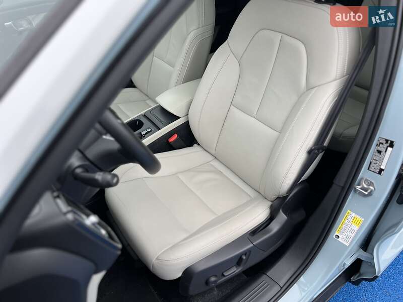 Внедорожник / Кроссовер Volvo XC40 2018 в Киеве