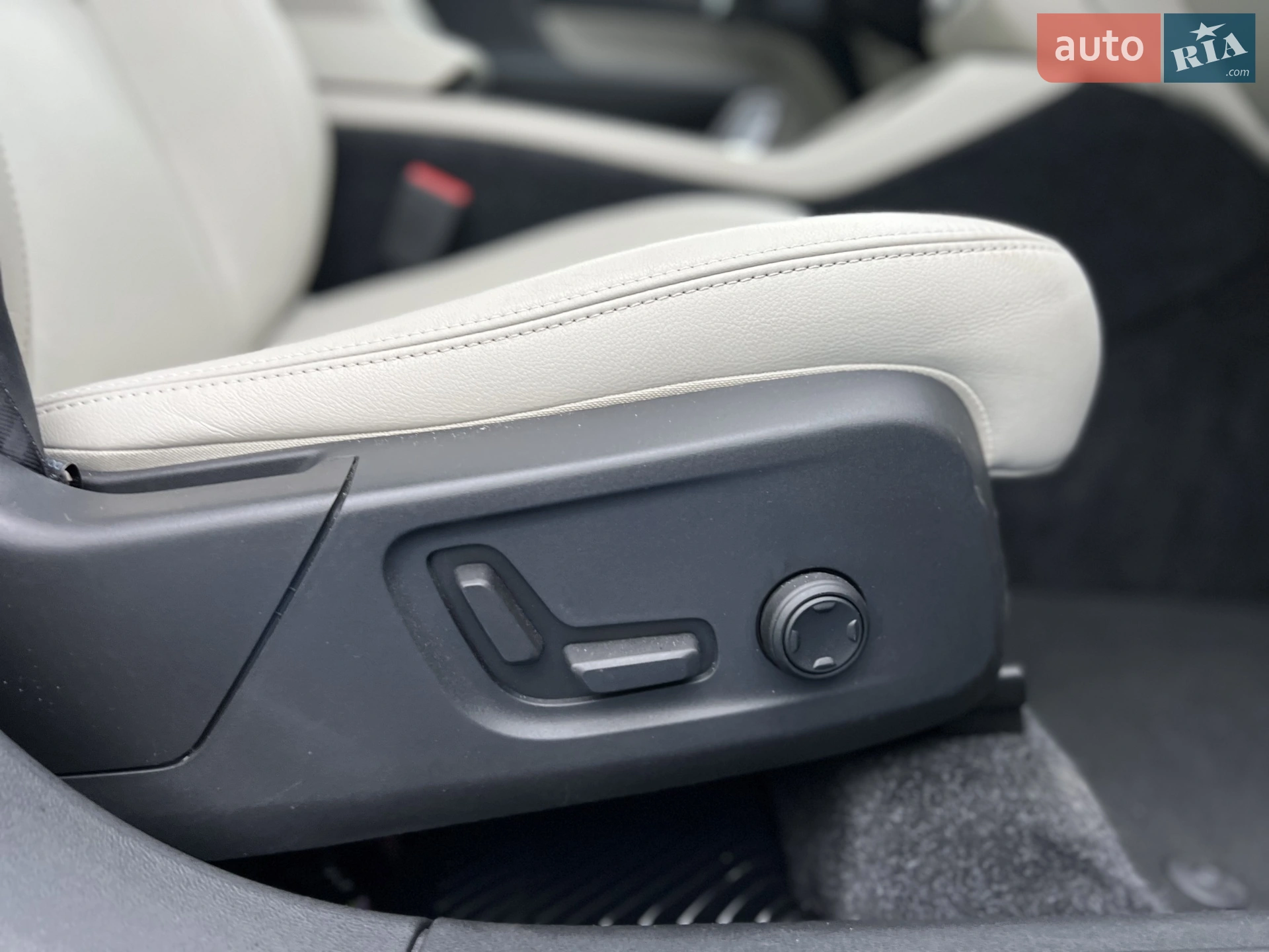 2018 Volvo XC40 - мініатюра 52