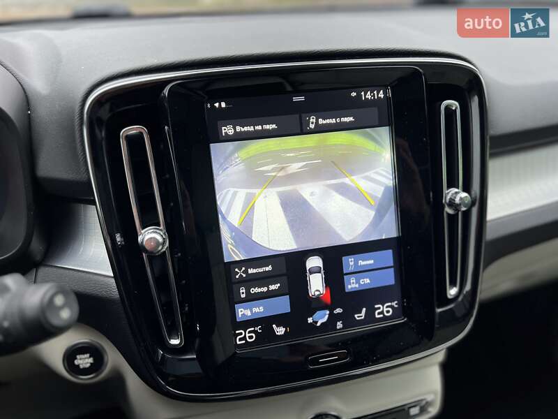 Внедорожник / Кроссовер Volvo XC40 2018 в Киеве