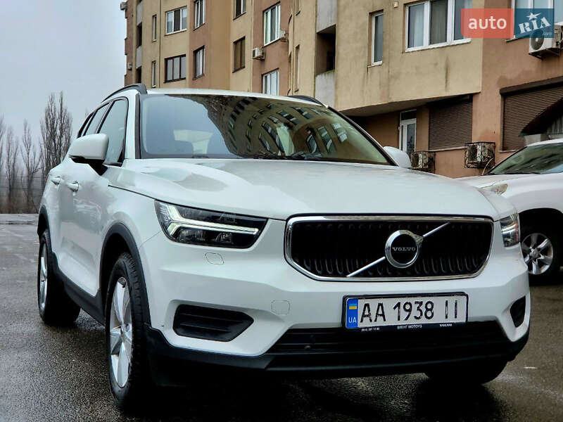 Позашляховик / Кросовер Volvo XC40 2019 в Києві