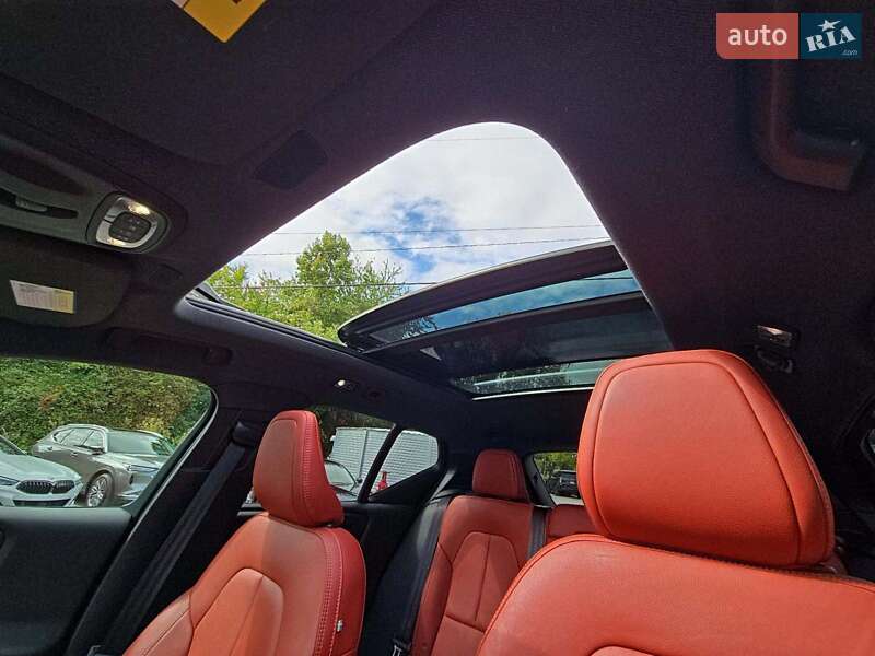 Позашляховик / Кросовер Volvo XC40 2019 в Львові