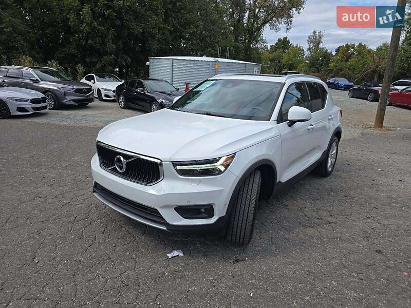 Позашляховик / Кросовер Volvo XC40 2019 в Львові