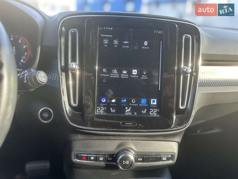 Внедорожник / Кроссовер Volvo XC40 2019 в Ровно