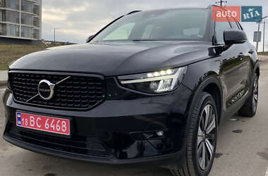 Внедорожник / Кроссовер Volvo XC40 2023 в Ровно