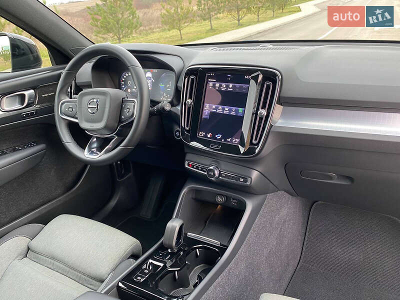 Внедорожник / Кроссовер Volvo XC40 2023 в Ровно фото 40 Внедорожник / Кроссовер Volvo XC40 2023 в Ровно