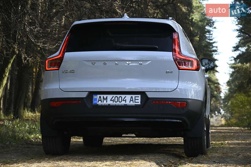 Внедорожник / Кроссовер Volvo XC40 2024 в Бердичеве фото 25 Внедорожник / Кроссовер Volvo XC40 2024 в Бердичеве