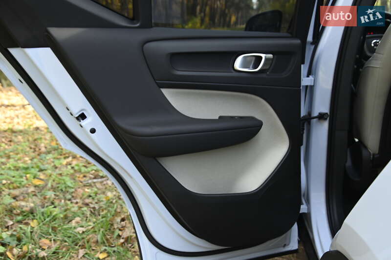 Внедорожник / Кроссовер Volvo XC40 2024 в Бердичеве фото 50 Внедорожник / Кроссовер Volvo XC40 2024 в Бердичеве