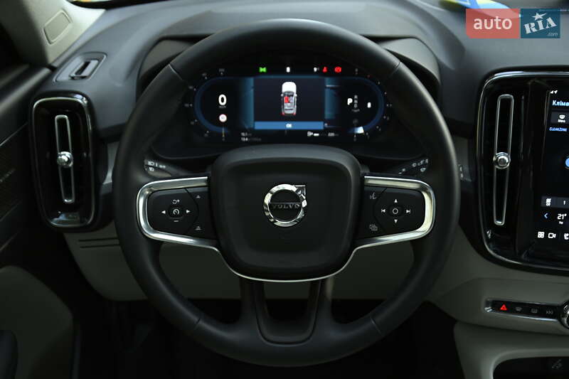 Внедорожник / Кроссовер Volvo XC40 2024 в Бердичеве фото 66 Внедорожник / Кроссовер Volvo XC40 2024 в Бердичеве
