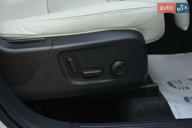 Внедорожник / Кроссовер Volvo XC40 2024 в Бердичеве фото 73 Внедорожник / Кроссовер Volvo XC40 2024 в Бердичеве