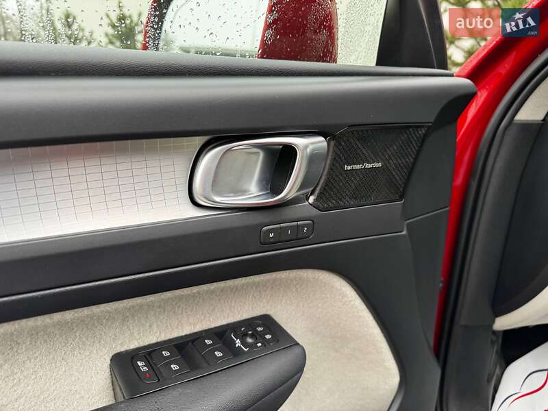 Позашляховик / Кросовер Volvo XC40 2018 в Луцьку фото 21 Позашляховик / Кросовер Volvo XC40 2018 в Луцьку