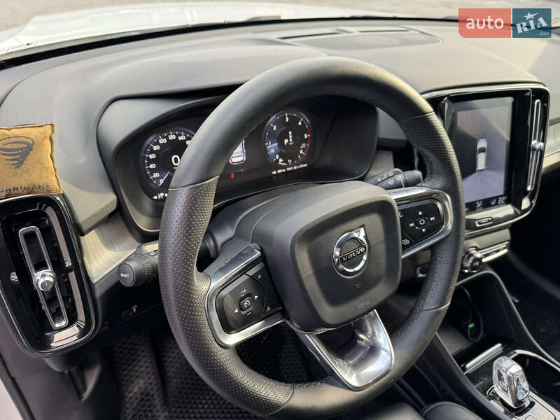 Позашляховик / Кросовер Volvo XC40 2018 в Вінниці фото 37 Позашляховик / Кросовер Volvo XC40 2018 в Вінниці