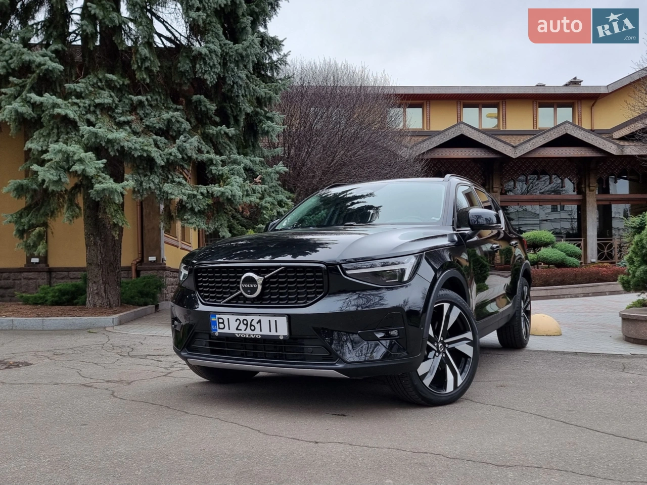 2023 Volvo XC40 - мініатюра 13