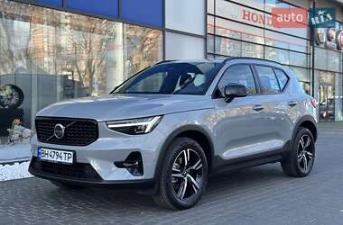 Позашляховик / Кросовер Volvo XC40 2024 в Одесі