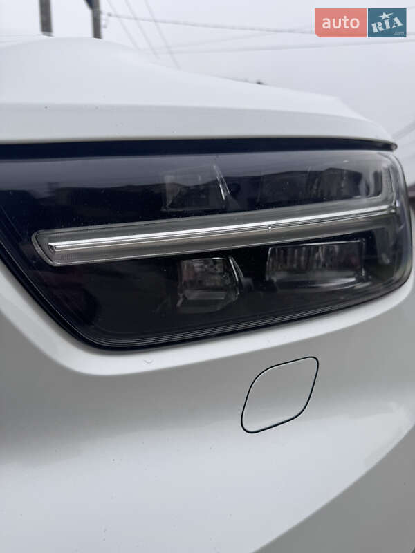 Позашляховик / Кросовер Volvo XC40 2018 в Києві