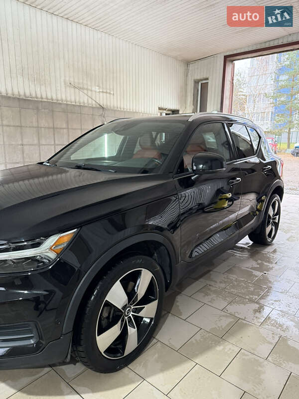 Позашляховик / Кросовер Volvo XC40 2018 в Новояворівську