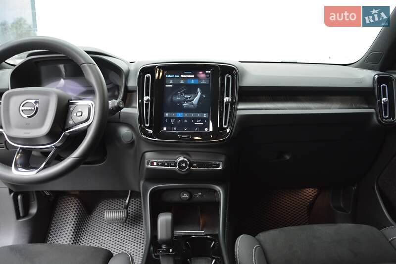 Внедорожник / Кроссовер Volvo XC40 2022 в Киеве фото 6 Внедорожник / Кроссовер Volvo XC40 2022 в Киеве