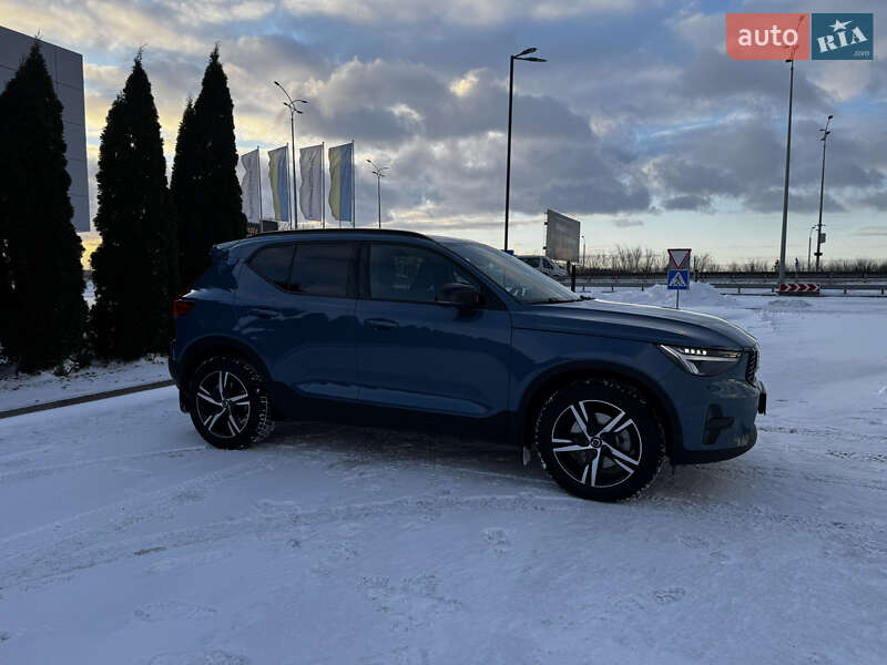 Внедорожник / Кроссовер Volvo XC40 2022 в Киеве фото 9 Внедорожник / Кроссовер Volvo XC40 2022 в Киеве