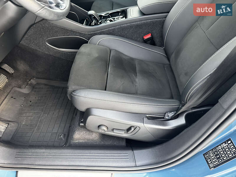 Внедорожник / Кроссовер Volvo XC40 2022 в Киеве фото 44 Внедорожник / Кроссовер Volvo XC40 2022 в Киеве