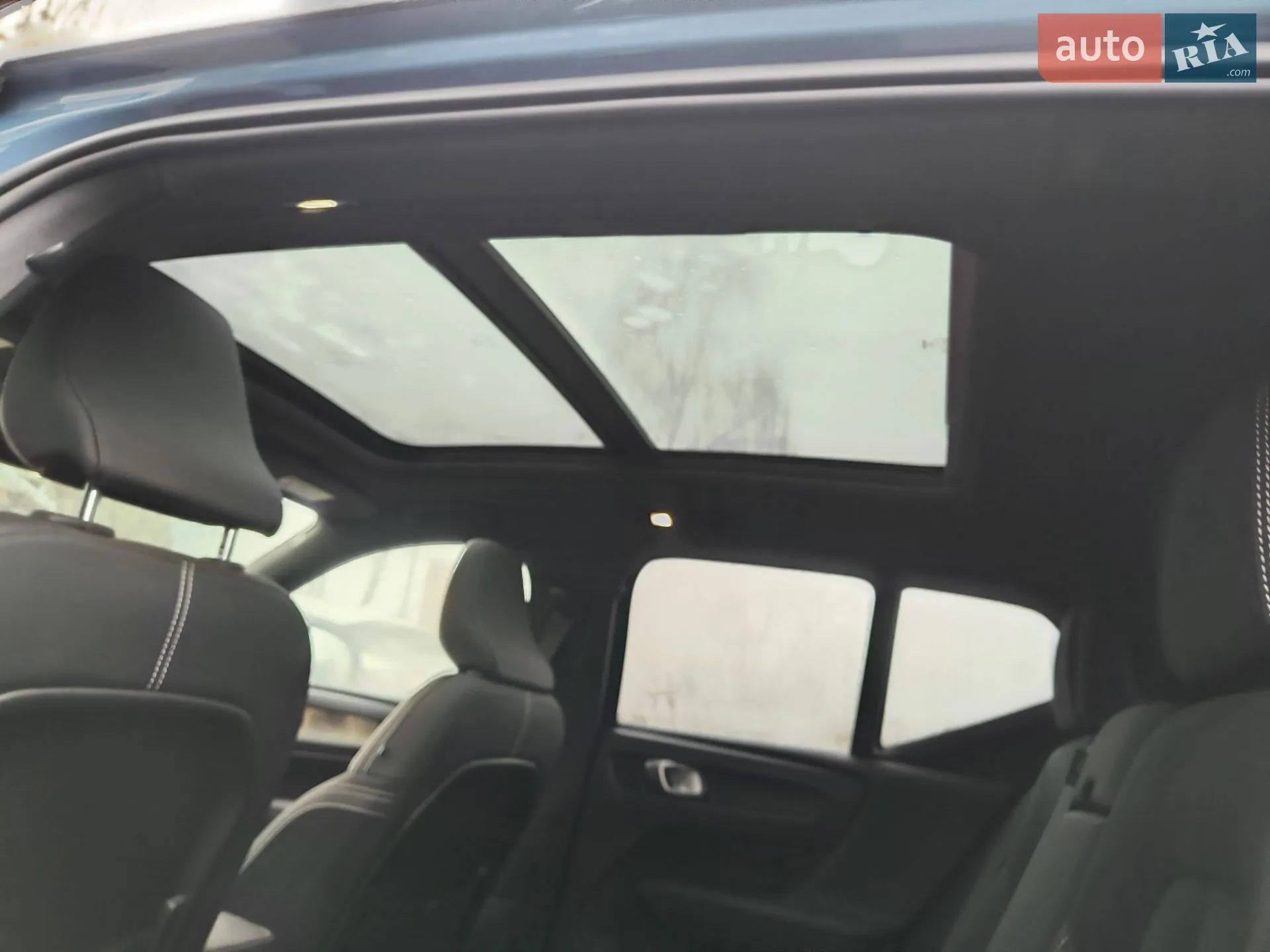 2023 Volvo XC40 - мініатюра 8