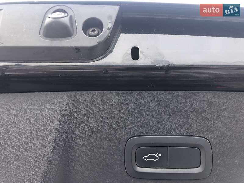 Внедорожник / Кроссовер Volvo XC40 2020 в Ровно