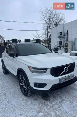 Внедорожник / Кроссовер Volvo XC40 2019 в Дунаевцах