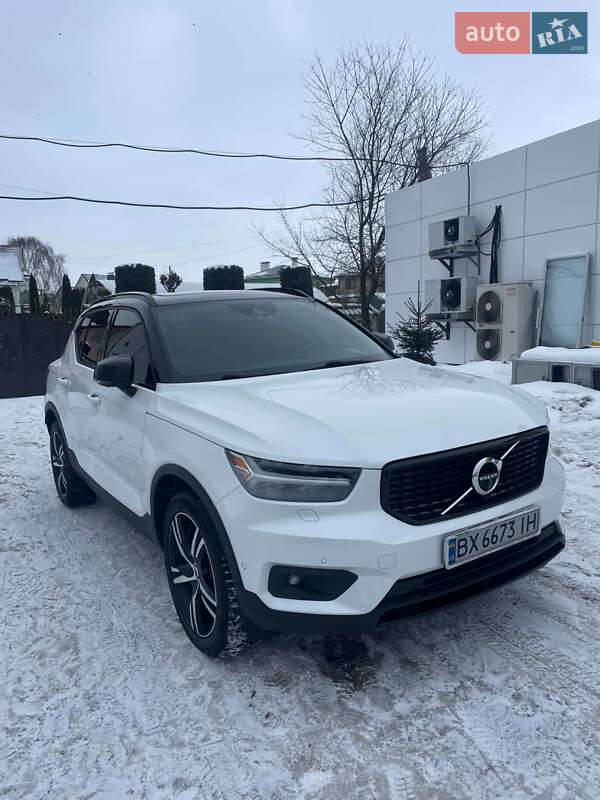 Volvo XC40 2019