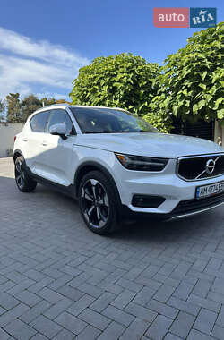 Позашляховик / Кросовер Volvo XC40 2018 в Житомирі
