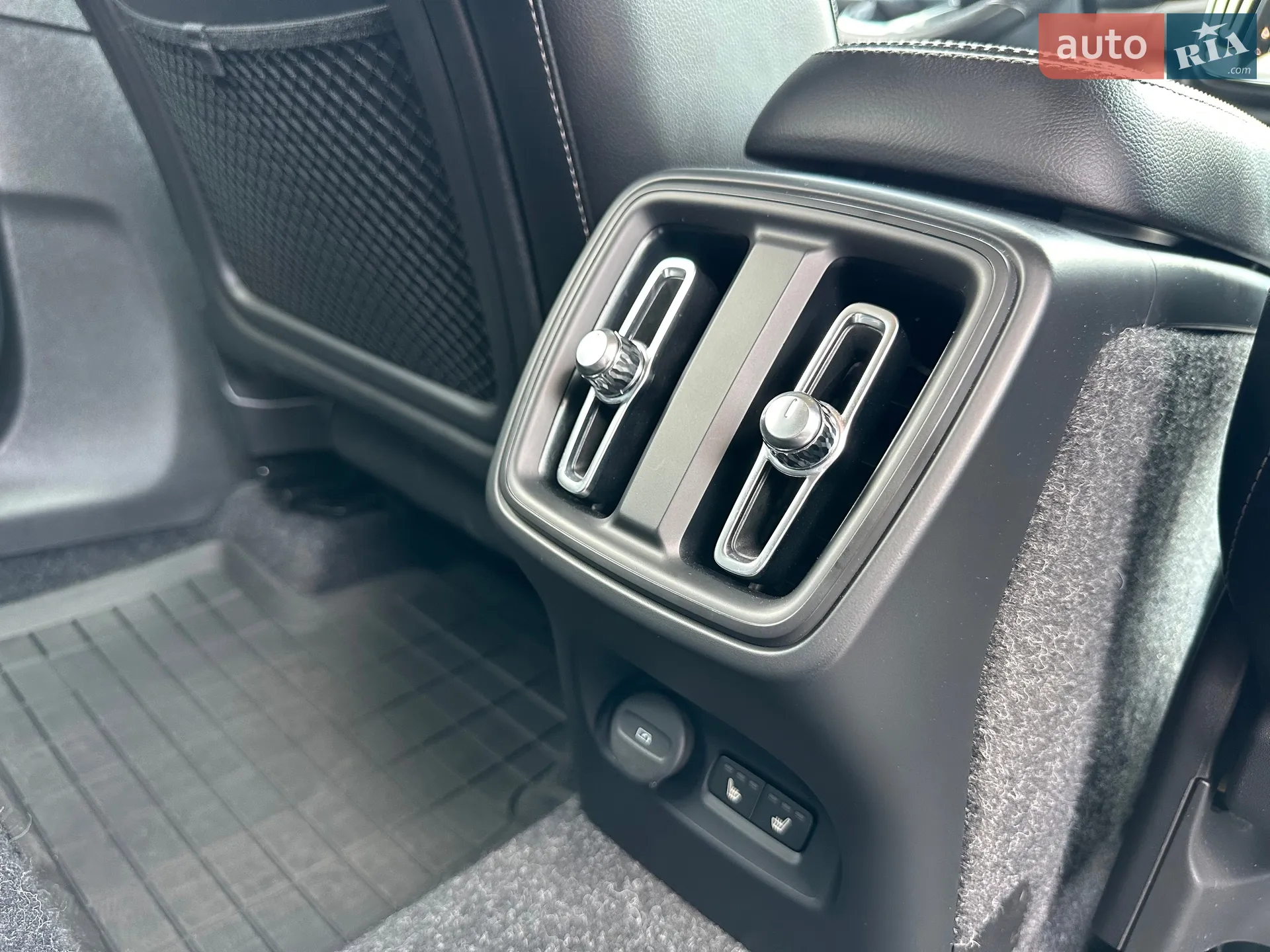 2019 Volvo XC40 - мініатюра 33
