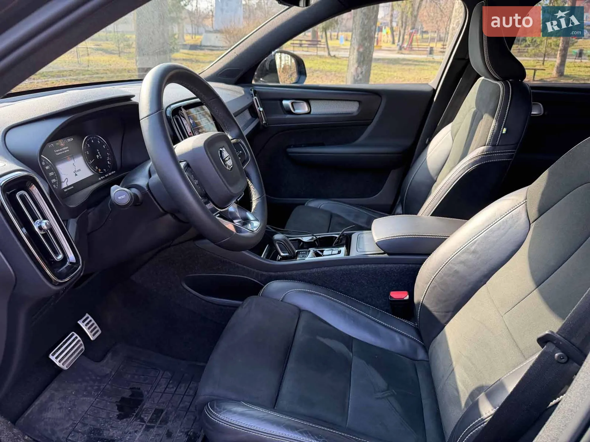 2022 Volvo XC40 - мініатюра 16