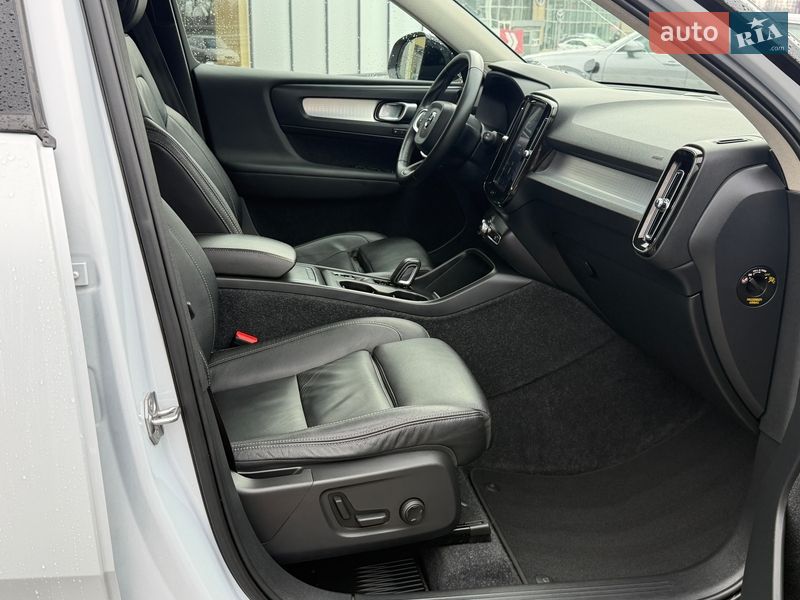 Внедорожник / Кроссовер Volvo XC40 2019 в Киеве фото 27 Внедорожник / Кроссовер Volvo XC40 2019 в Киеве