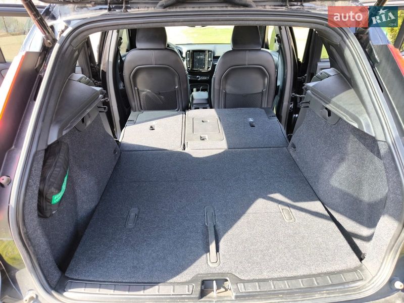 Позашляховик / Кросовер Volvo XC40 2021 в Лозовій