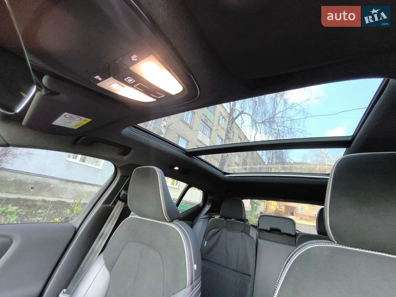 Позашляховик / Кросовер Volvo XC40 2021 в Лозовій