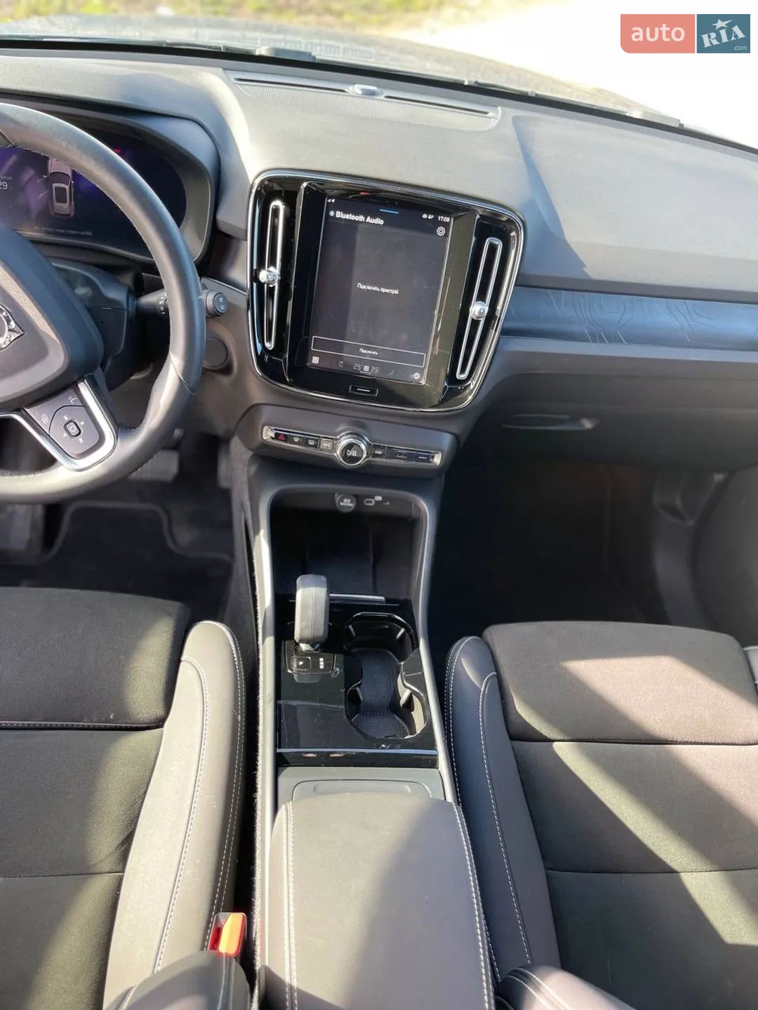 2022 Volvo XC40 - мініатюра 8