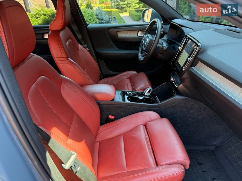 Позашляховик / Кросовер Volvo XC40 2019 в Києві фото 4 Позашляховик / Кросовер Volvo XC40 2019 в Києві