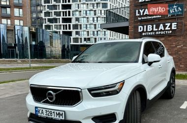 Позашляховик / Кросовер Volvo XC40 2019 в Києві