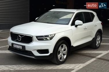 Внедорожник / Кроссовер Volvo XC40 2020 в Киеве