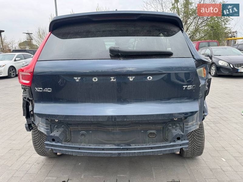 Внедорожник / Кроссовер Volvo XC40 2021 в Львове