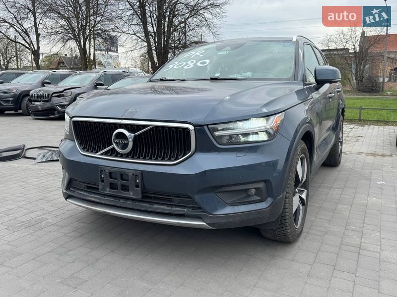 Внедорожник / Кроссовер Volvo XC40 2021 в Львове
