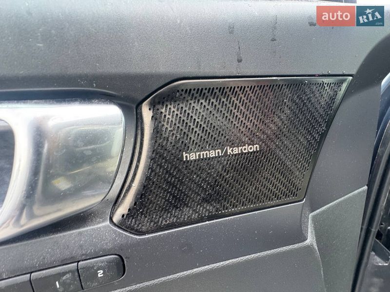 Внедорожник / Кроссовер Volvo XC40 2021 в Львове