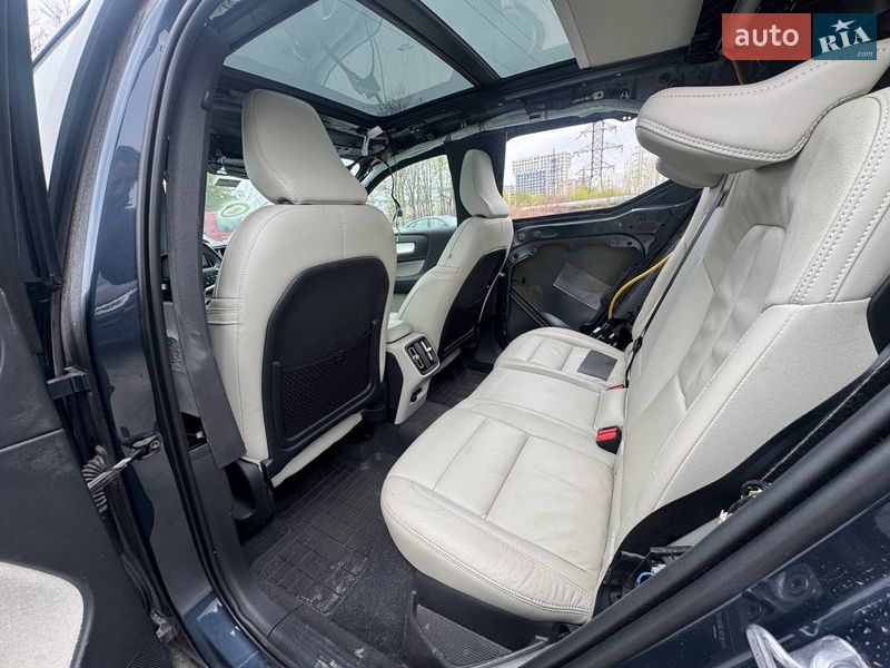 Внедорожник / Кроссовер Volvo XC40 2021 в Львове