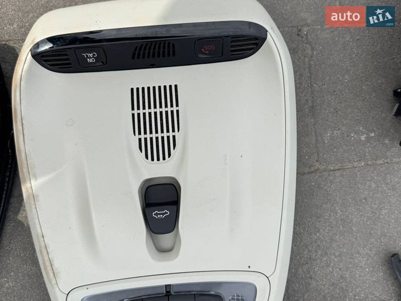 Внедорожник / Кроссовер Volvo XC40 2021 в Львове