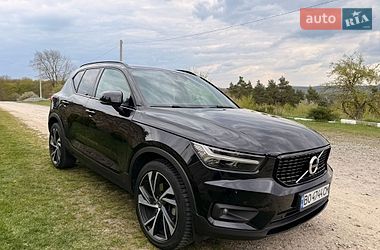 Внедорожник / Кроссовер Volvo XC40 2019 в Теребовле