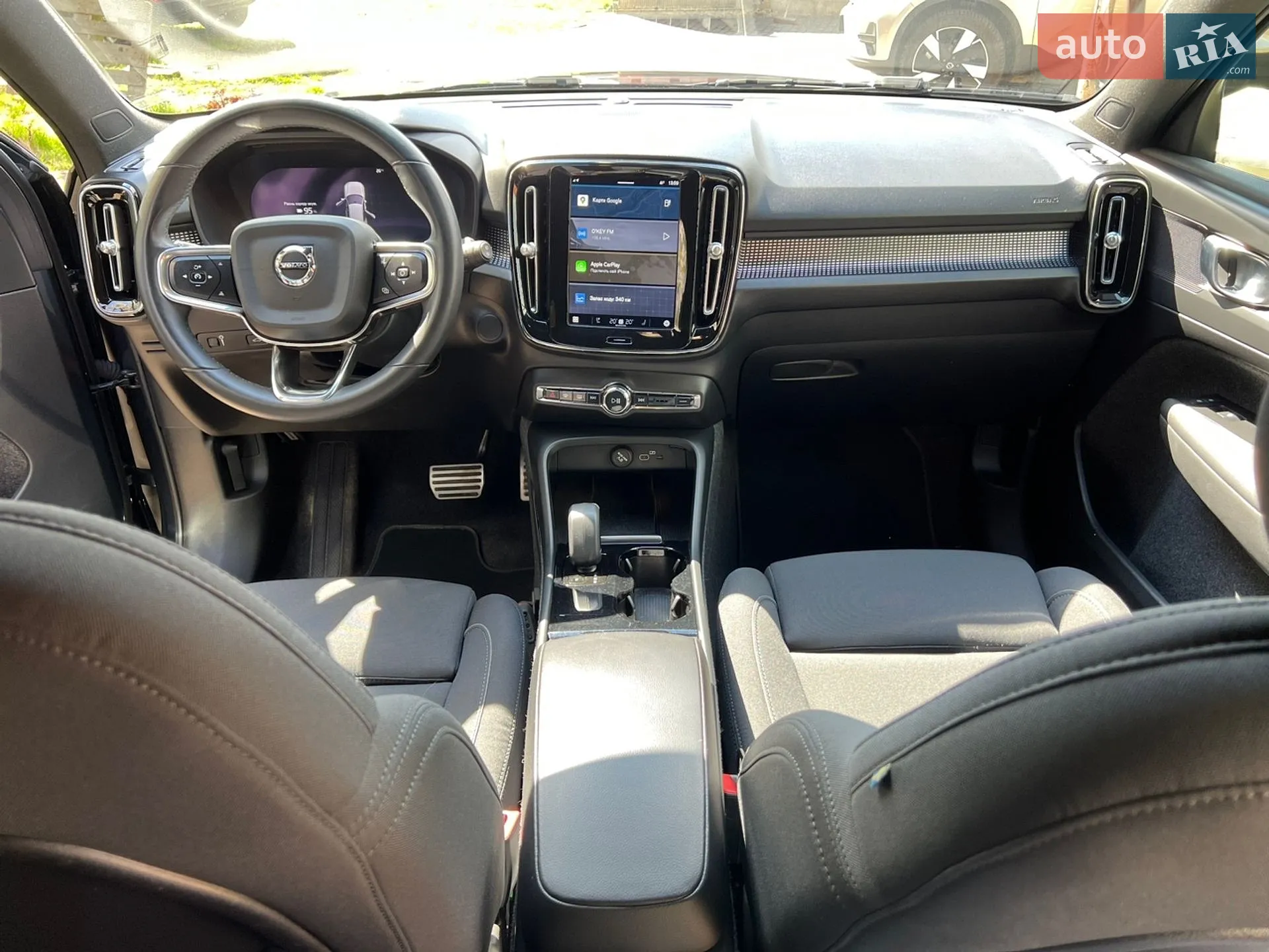 2021 Volvo XC40 - мініатюра 8